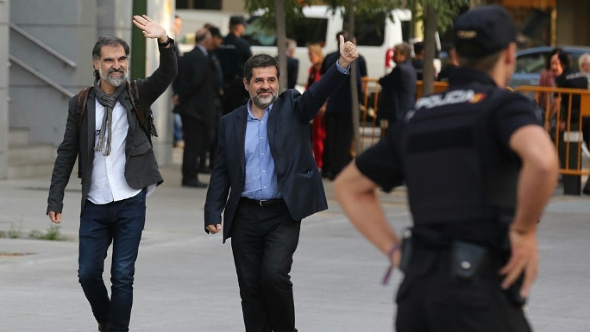 Cuixart y Sánchez, llegando al tribunal