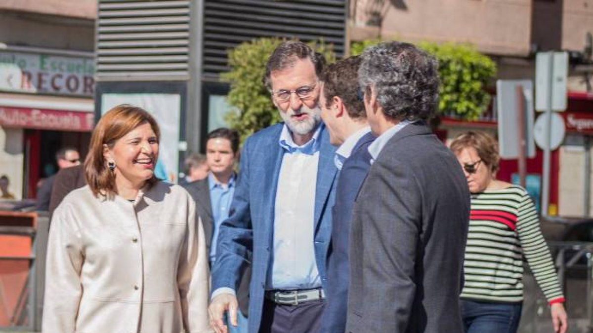 El presidente del Gobierno, Mariano Rajoy, durante su visita hoy a Elche