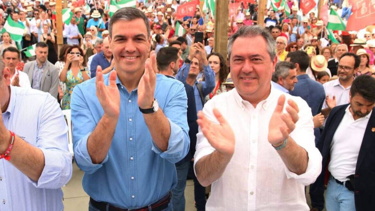 Pedro Sánchez y Juan Espadas