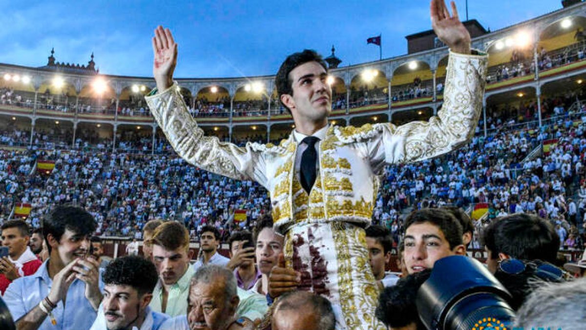 San Isidro 13ª, Puerta Grande, puerta pequeña para Tomás Rufo