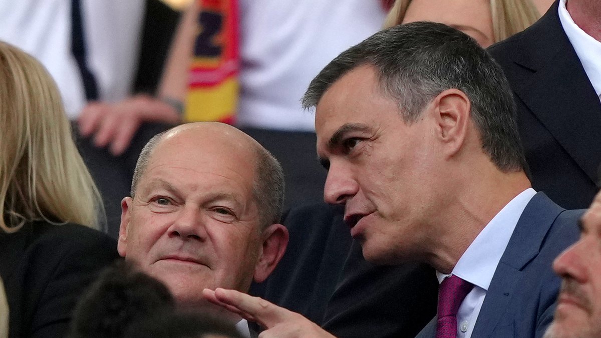 Pedro Sanchez viendo el Alemania vs España en la Euro 2024