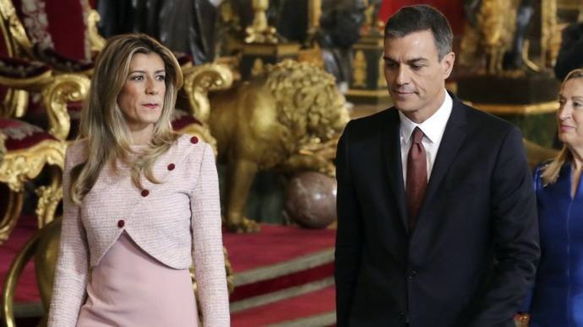 Sánchez tiene la obligación de explicar los gastos y las actividades de Begoña