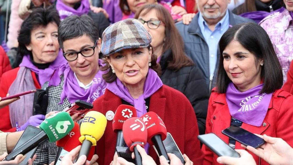 Calvo, en la manifestación del 8-M donde se contagiaron muchísimos madrileños de coronavirus.