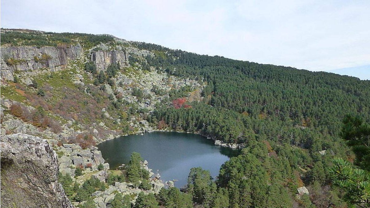 Parque Natural de  La Laguna Negra en Soria