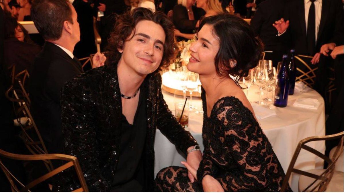 Timothée Chalamet y Kylie Jenner en los Globos de Oro 2024