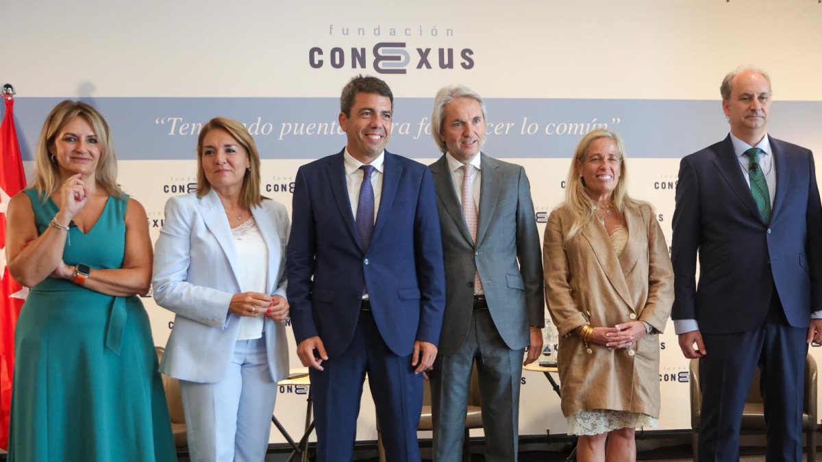 Mazón con el presidente de la Fundación Conexus, Manuel Broseta