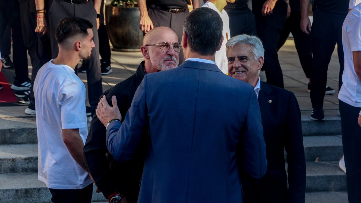 Pedro Rocha y Luis de la Fuente, en el encuentro de este lunes con Sánchez en Moncloa.