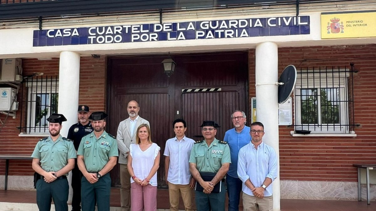 Pilar Bernabé, delegada del Gobierno en la Comunitat y corporación municipal de Llíria