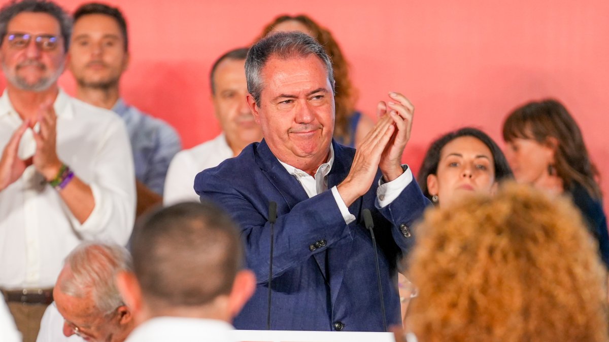 El secretario general, Juan Espadas durante su intervención en El Comité Director.