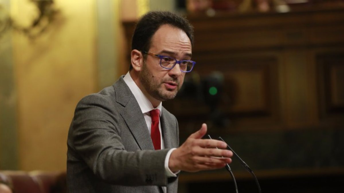 Antonio Hernando durante su intervención.