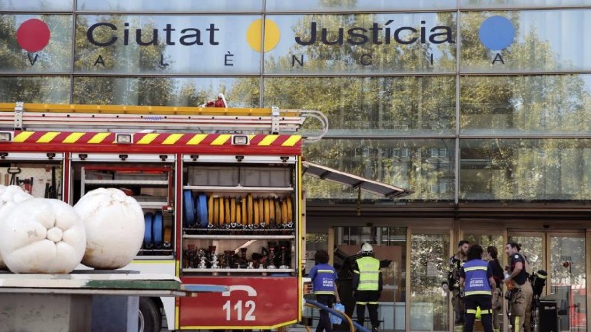 Poco a poco la Ciudad de la Justicia va recobrando la actividad.