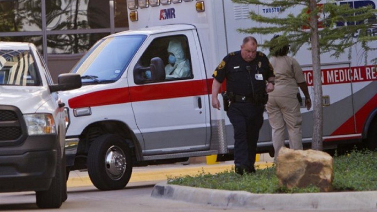 Una ambulancia, en el lugar de los hechos