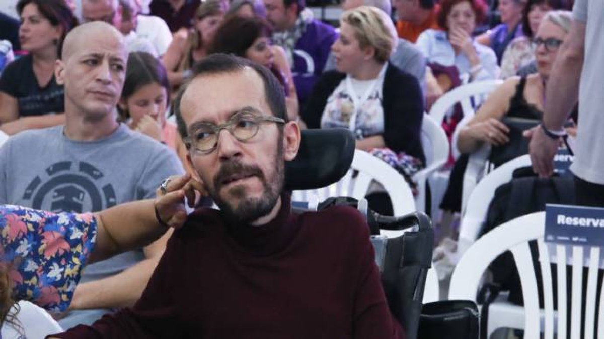 Echenique, la semana pasada en un acto de Carmena y Colau