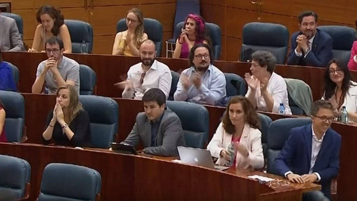 La sonrisa de Errejón al término de la intervención de Isabel Serra lo decía todo.