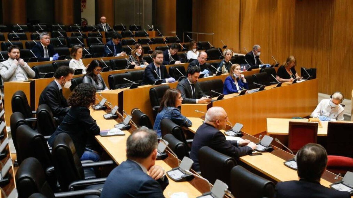 Imagen de la sesión constitutiva de la Comisión para la Reconstrucción.