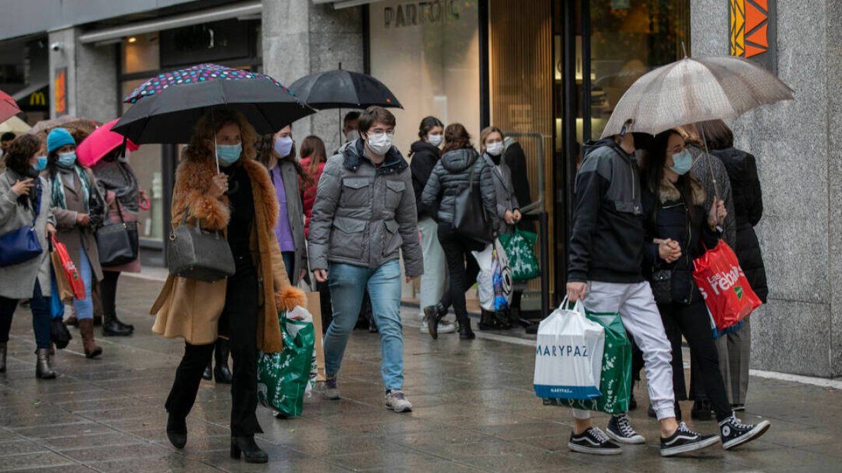 Este es el último domingo de apertura de centros comerciales hasta el Viernes Santo / FOTO: María José López / Europa Press