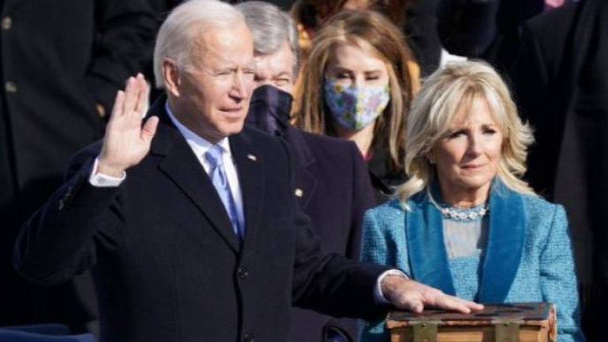 Biden, en el momento de jurar su cargo como presidente de Estados Unidos.