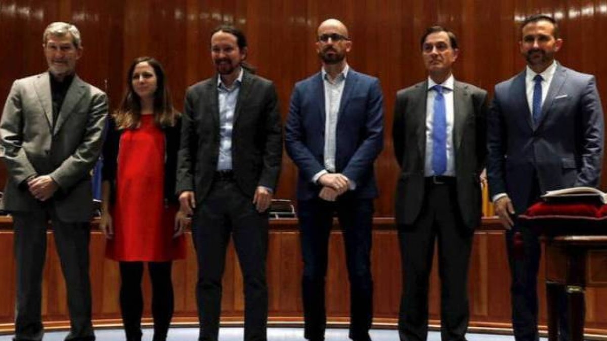 Iglesias con su núcleo duro en la Vicepresidencia con una sola mujer en el mismo.