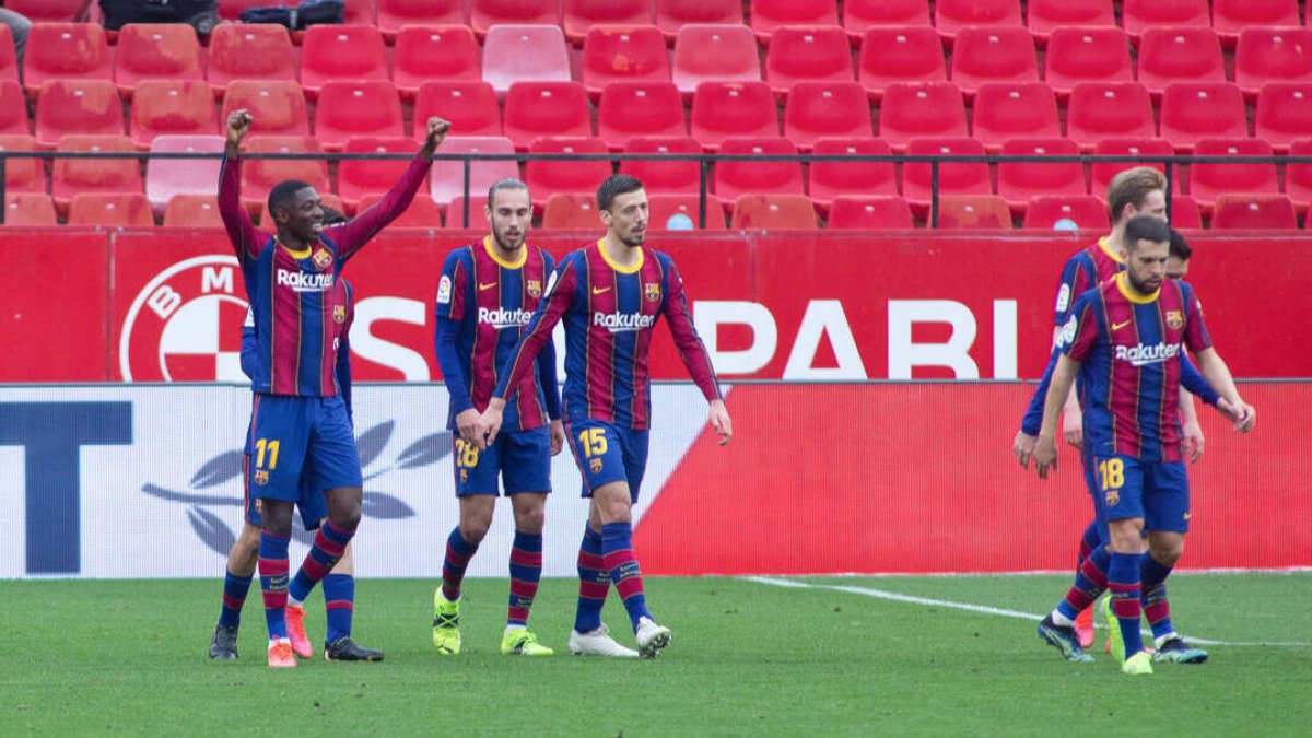 Dembele, celebrando uno de sus últimos goles con el Barcelona.