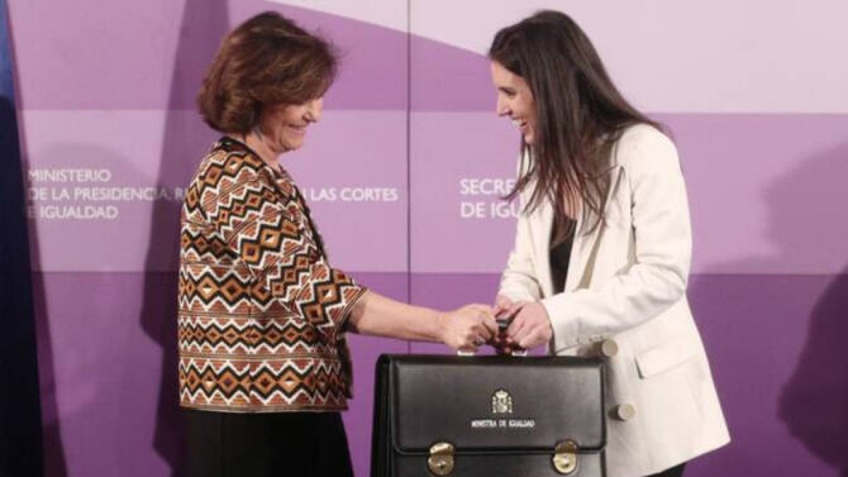 Carmen Calvo e Irene Montero