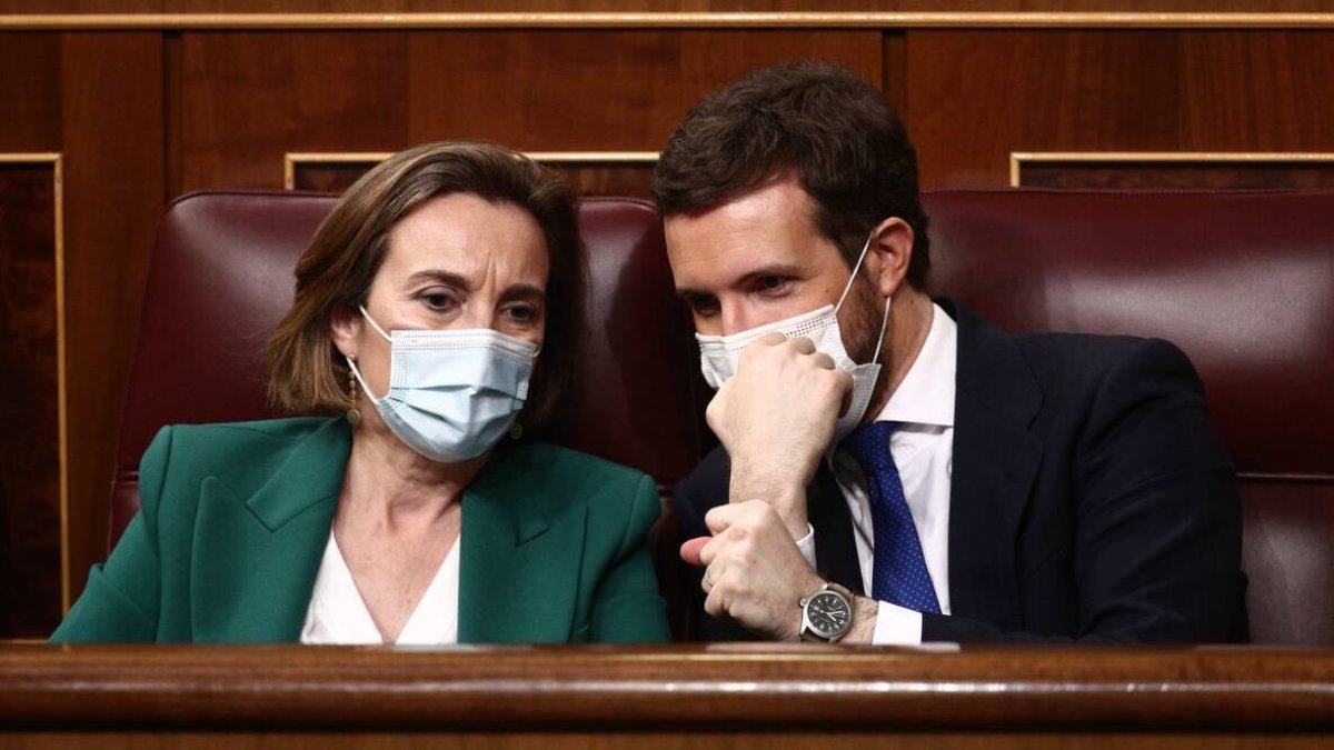 Pablo Casado y su portavoz en el Congreso, Cuca Gamarra.