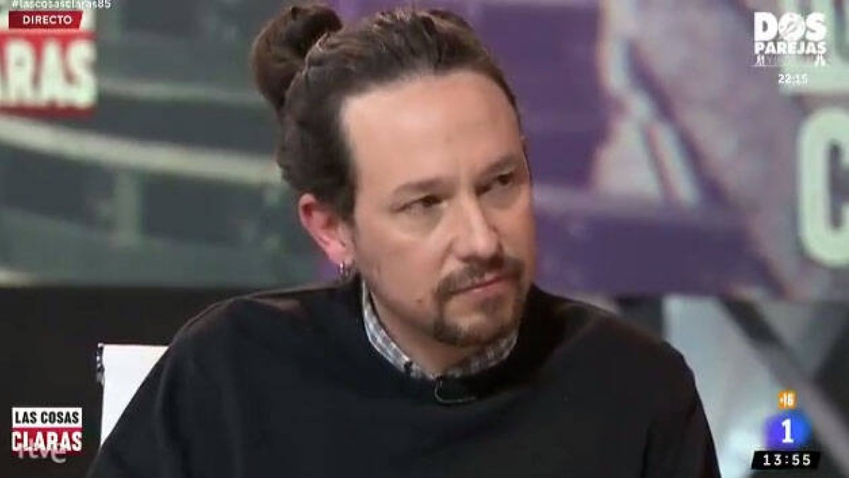 Pablo Iglesias emocionado al final de la entrevista con Jesús Cintora.