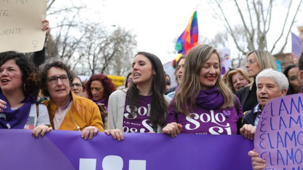 La ministra de Igualdad, Irene Montero, en la manifestación del 8M de 2020