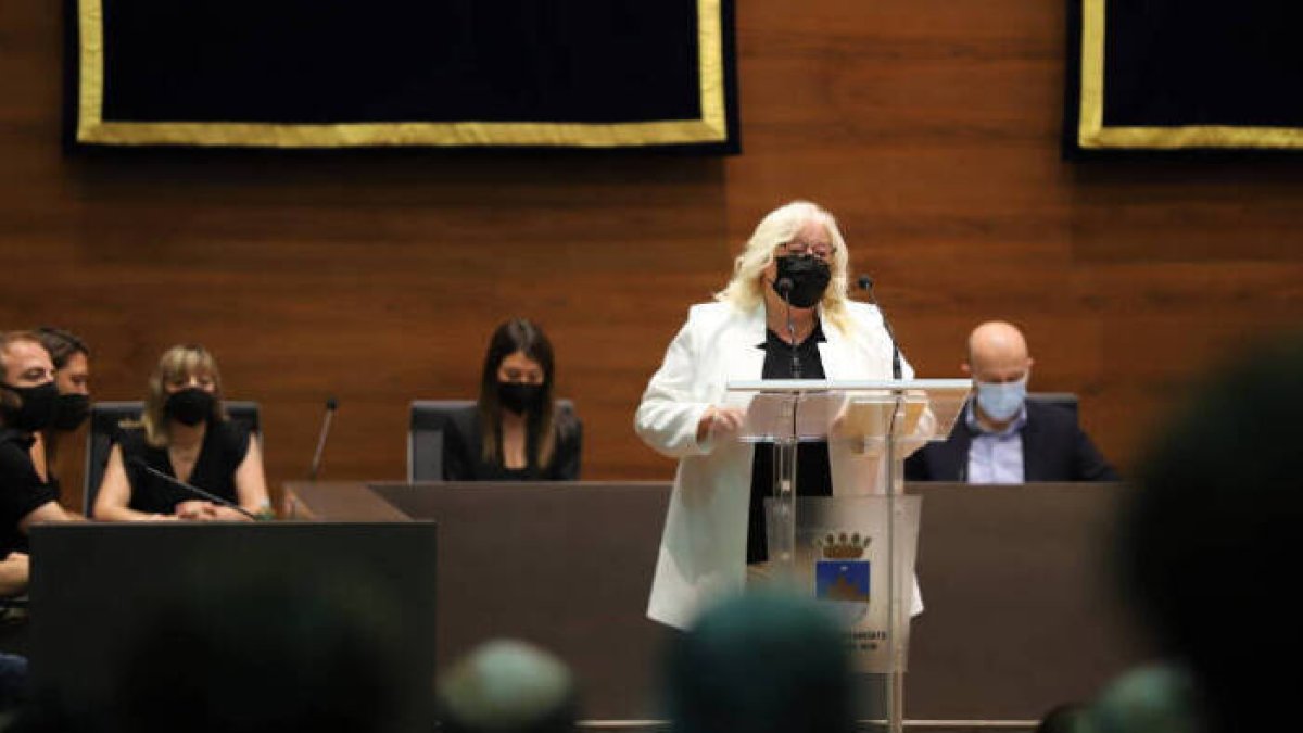 Araceli de Moya, en el pleno de investidura en Oropesa