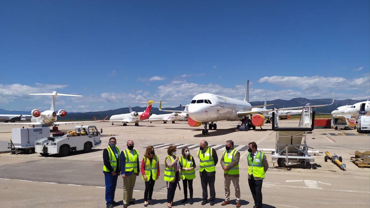 Visita del Colegio de Ingenieros Industriales al aeropuerto de Castellón