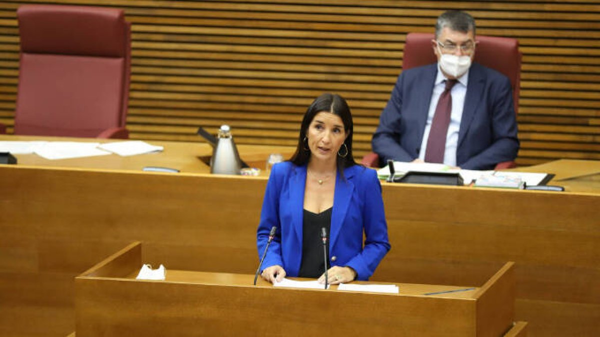 Ruth Merino, síndica de Ciudadanos, y Enric Morera, presidente de Les Corts