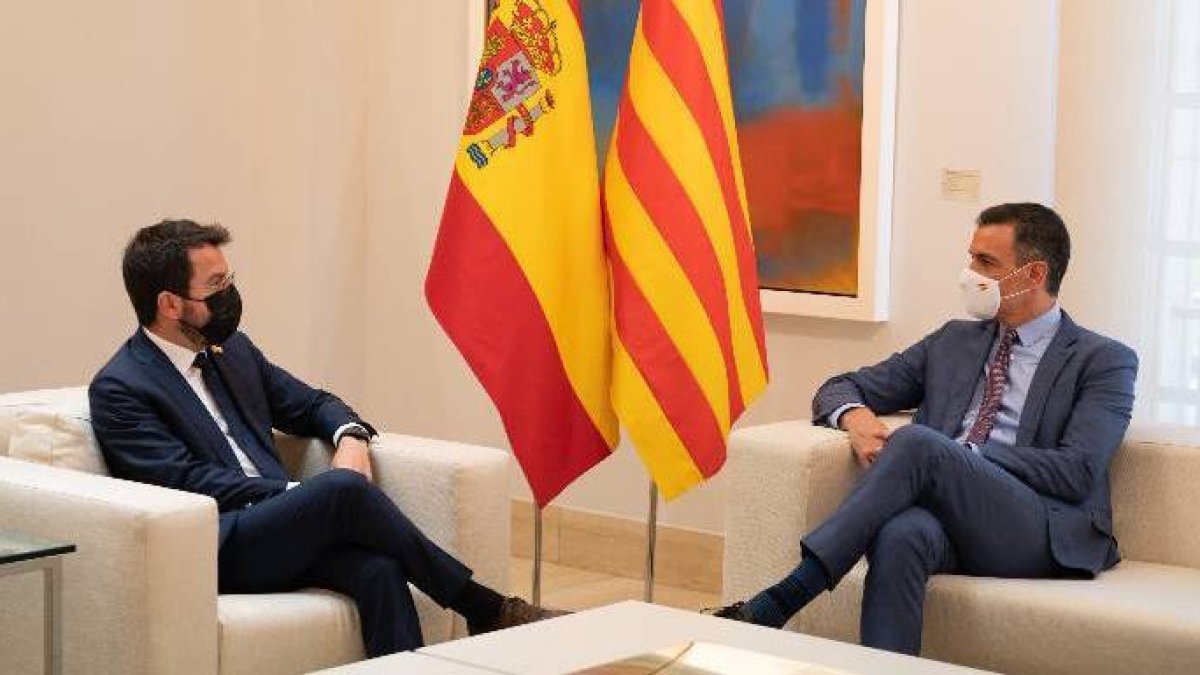 Sánchez y Aragonés, durante su primera reunión en Moncloa.