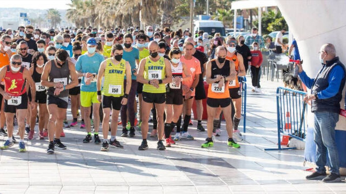 El concejal José Ramón González ha dado la salida de la carrera