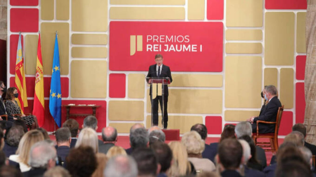 Ximo Puig durante la entrega de premios Rei Jaume I