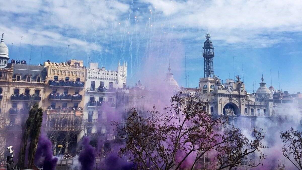 Imagen de archivo de un mascletà el 8M.