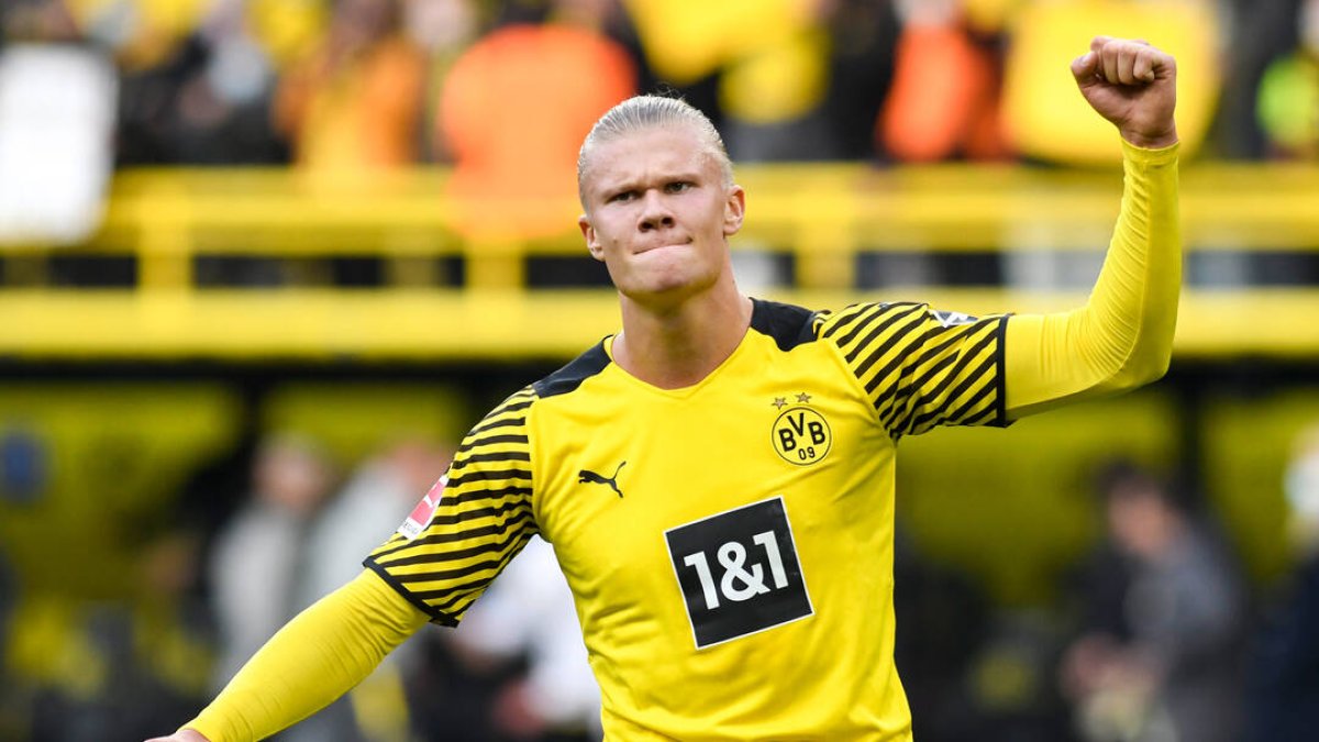 Haaland celebra un gol con el Borussia Dortmund.