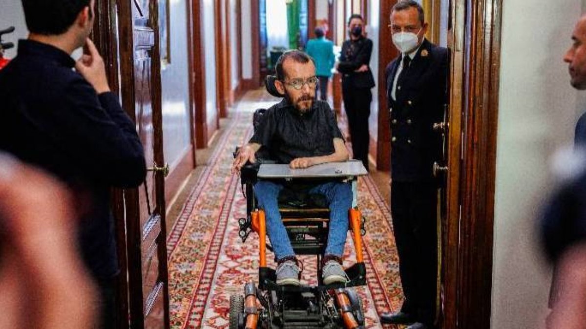 Pablo Echenique, llegando este jueves a la Comisión de Secretos Oficiales.