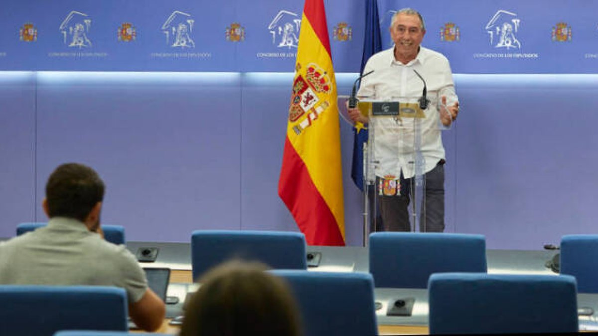 Joan Baldoví en la sala de prensa del Congreso de los Diputados