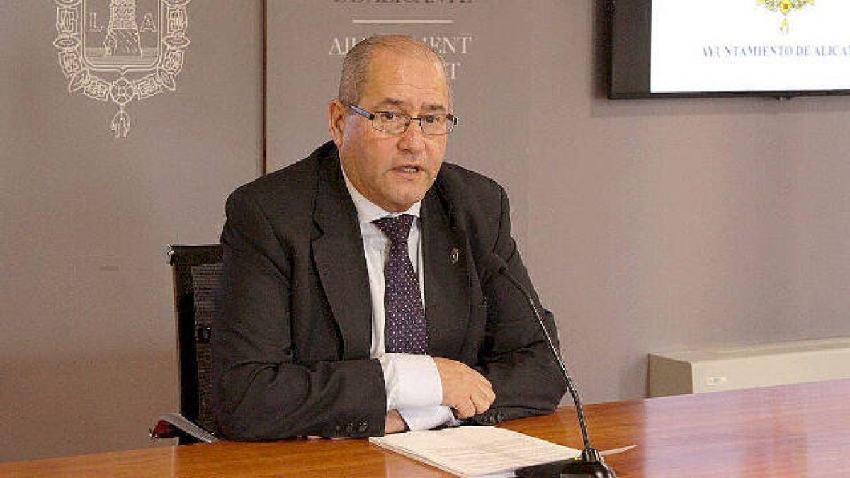 José Ramón González, concejal de Vivienda de Alicante