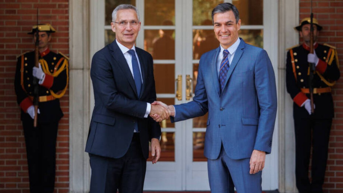 Pedro Sánchez recibe al secretario general de la OTAN, Jens Stoltenber