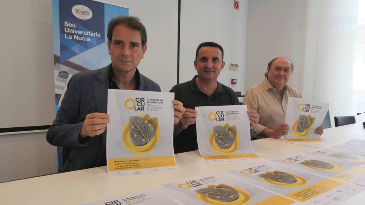 Presentación de CIRCULAR con José Luis Campos, organizador de la jornada, Pedro Lloret, concejal Seu Universitària y Bernabé Cano, alcalde de La Nucía