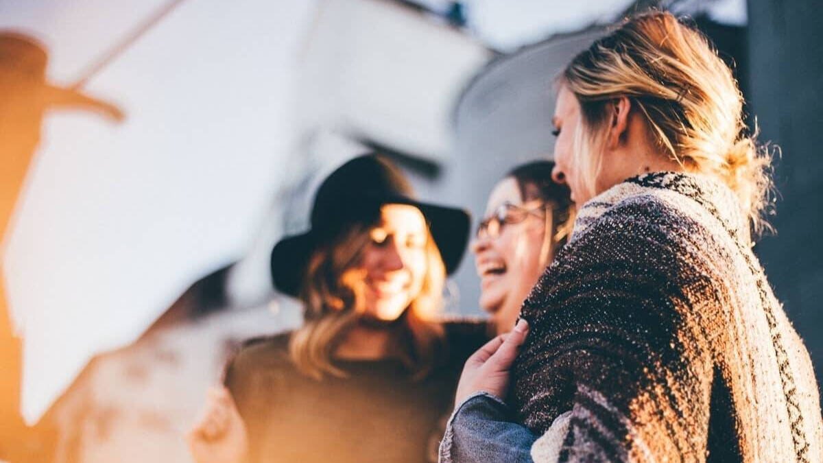 Cómo hacer amigos en Madrid. Foto Unsplash.