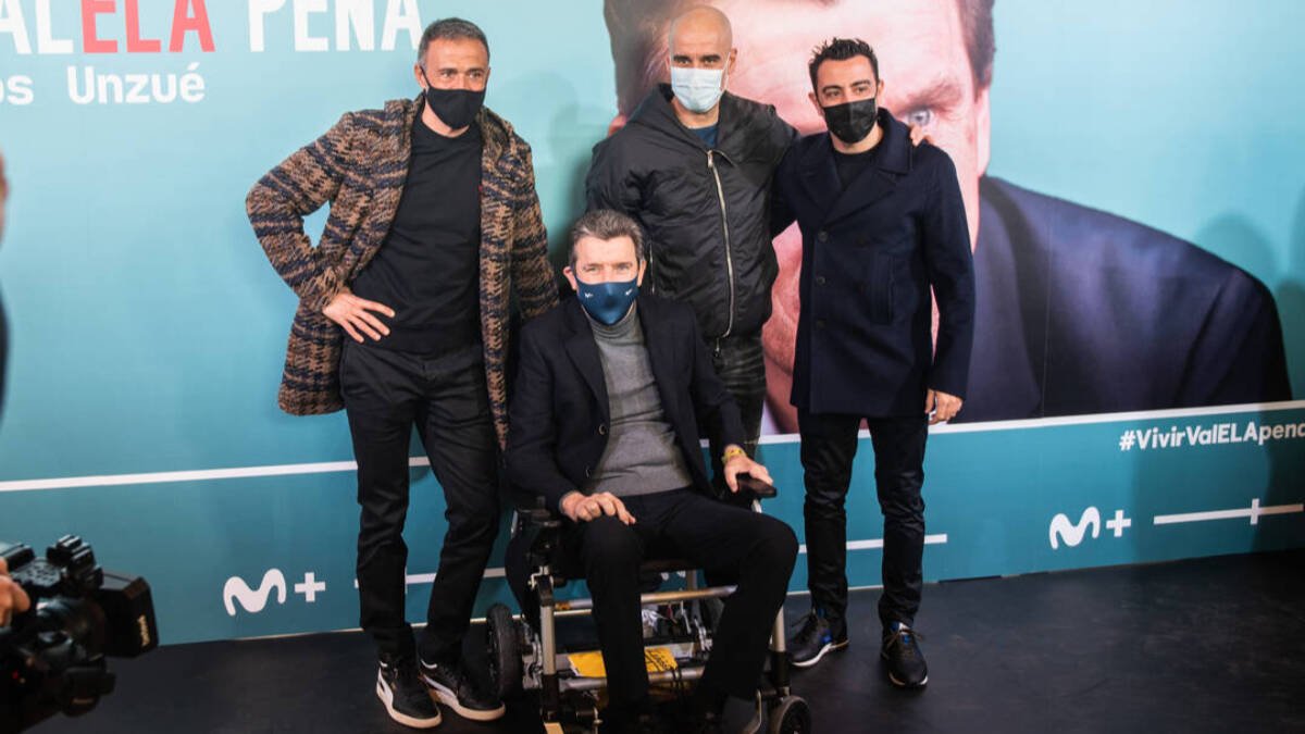 Luis Enrique, Guardiola y Xavi, con Unzúe, en la presentación del documental 