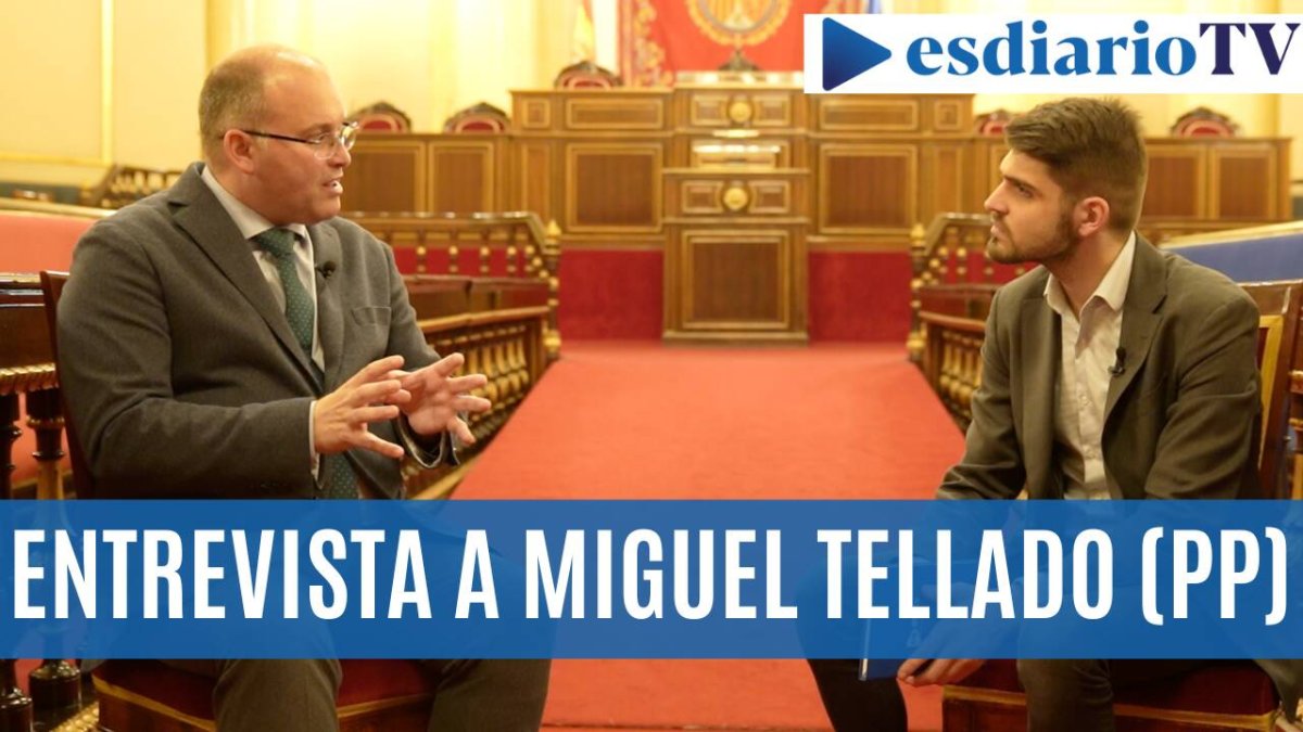 Miguel Tellado junto a Hugo Pereira en el Senado