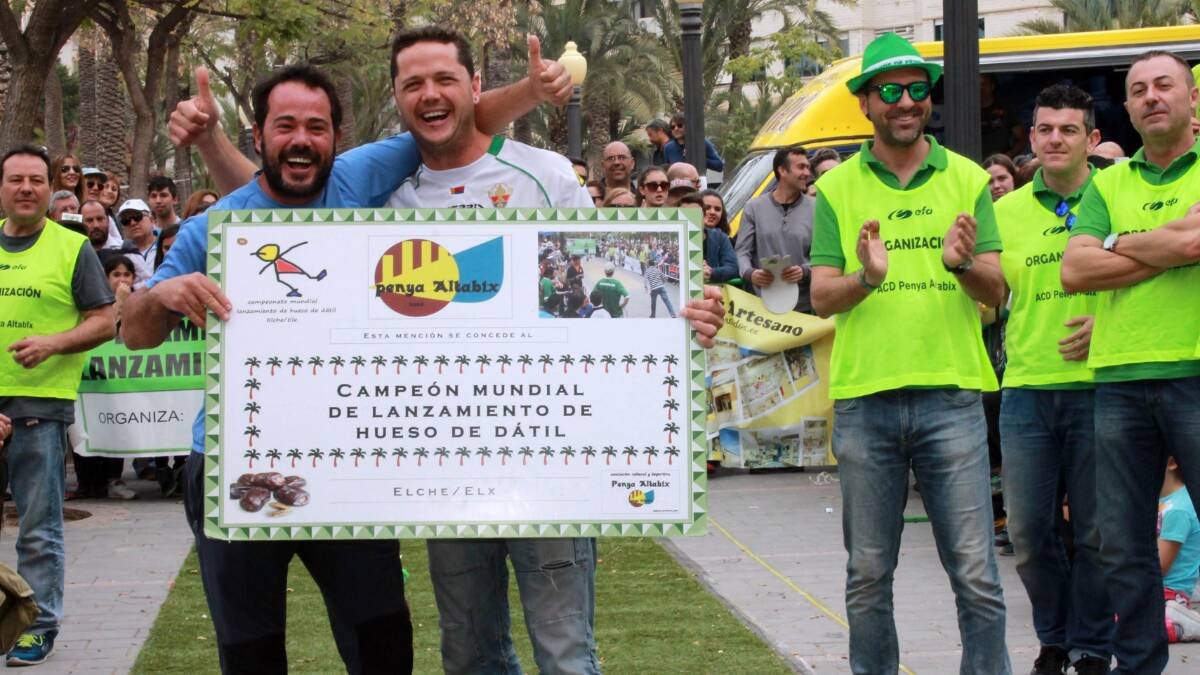 Campeonato Mundial de Lanzamiento de Hueso de Dátil - PENYA ALTABIX