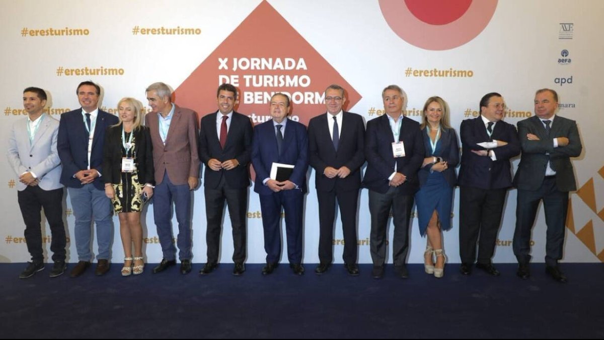 Carlos Mazón en la jornada organitzada per AVE a Benidorm