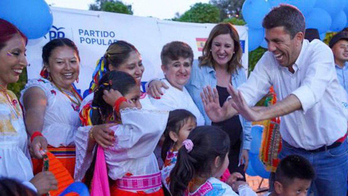 Catalá y Mazón en el acto con hispanos