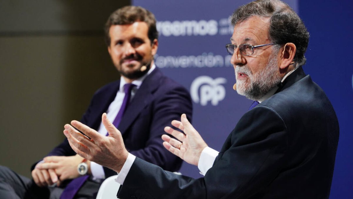 El líder del PP, Pablo Casado, y el expresidente Rajoy, intervienen en la Convención Nacional del PP