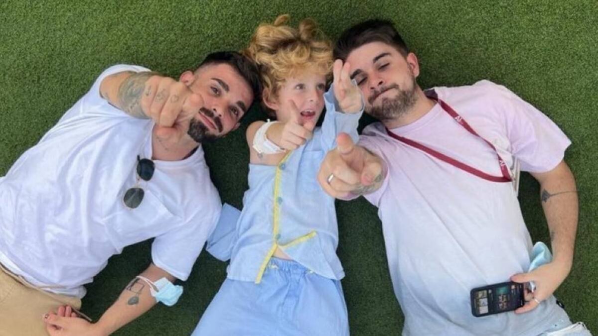 El pequeño Martín, junto a su familia