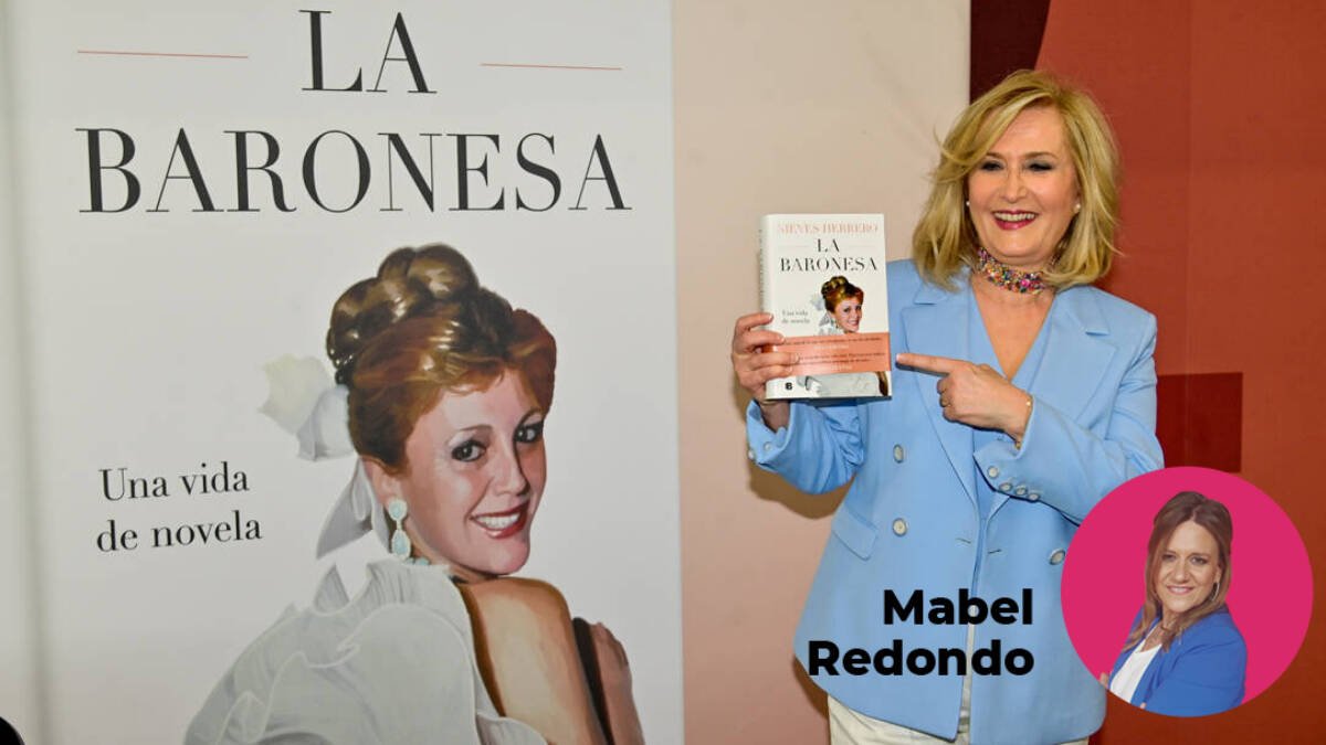 Nieves Herrero durante la presentación de su polémica biografía de la baronesa Thyssen.