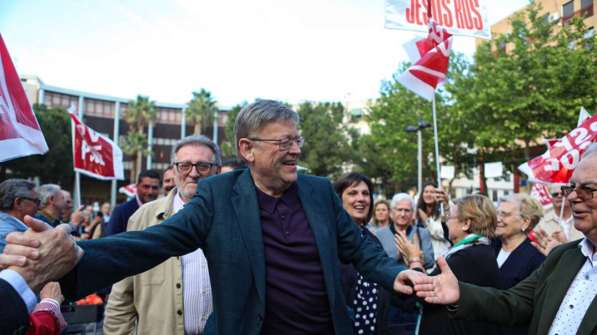 Ximo Puig y Jesús Ros, alcalde de Torrent y candidato a la reelección - PSOE